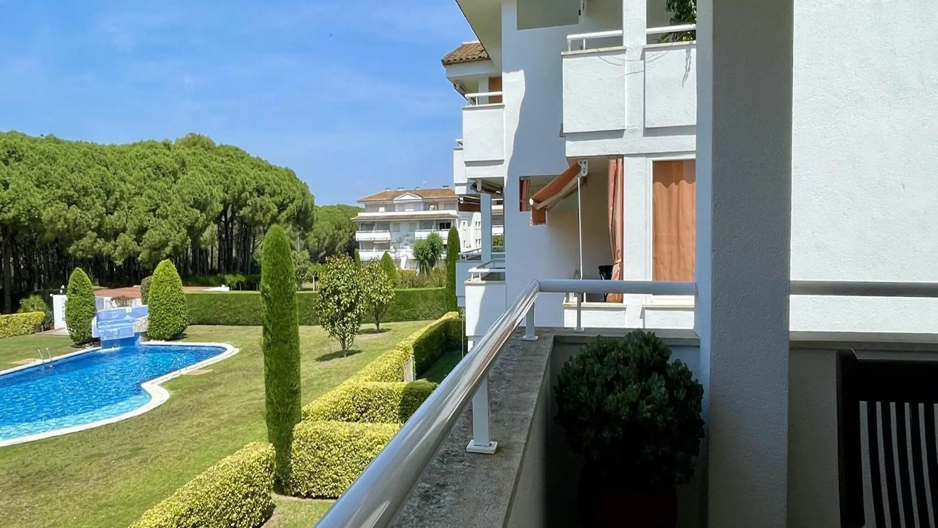 Green Mar F 205 Pals Spain